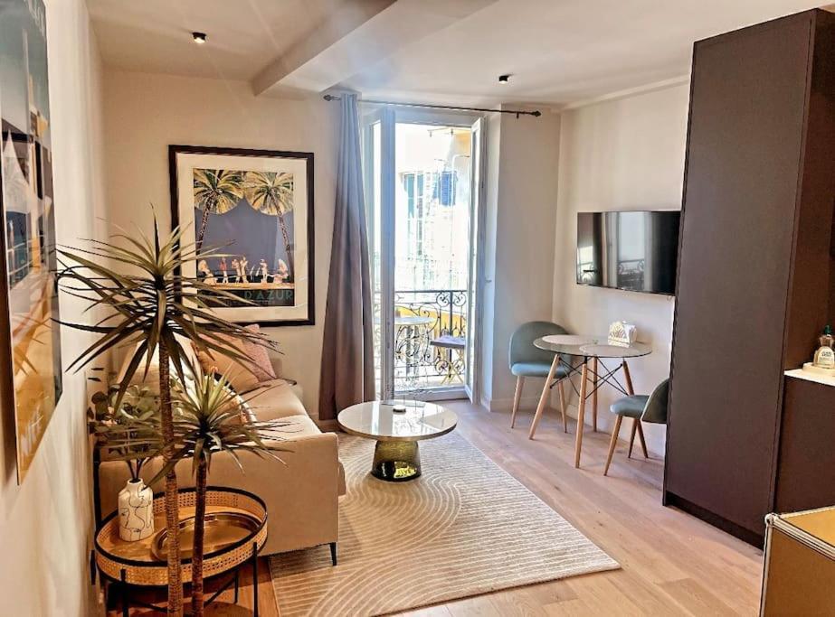 Appartement Massena Street, 2 Balcony Nice