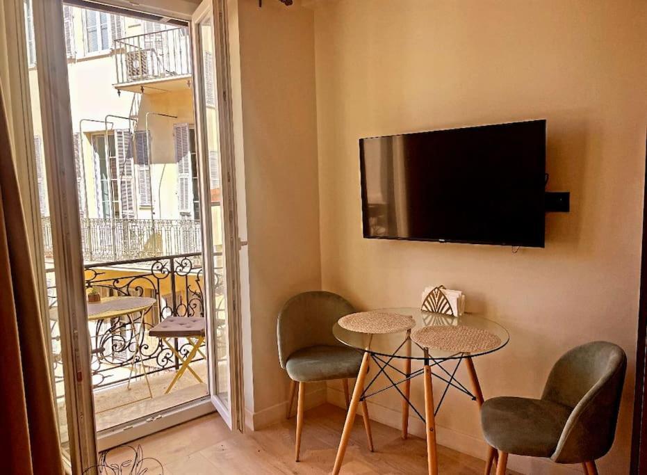 Massena Street, 2 Balcony Appartamento